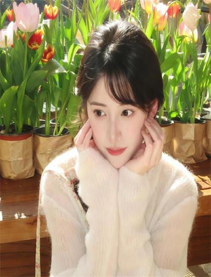 就去色電影_歐美豐滿辦公室